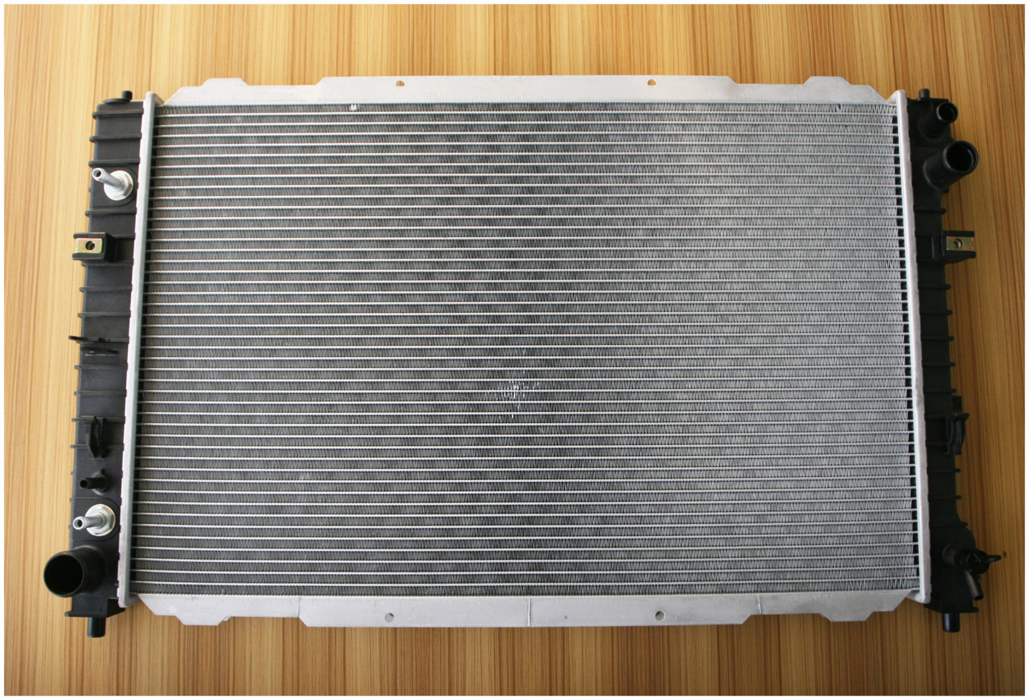 RADIATOR - FORD ESCAPE 04 3.0V6 - Twincell